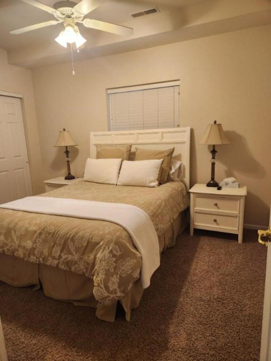 Perfect Condo, 31 Mm, Hoa Pool, Fishing Camdenton Exterior photo