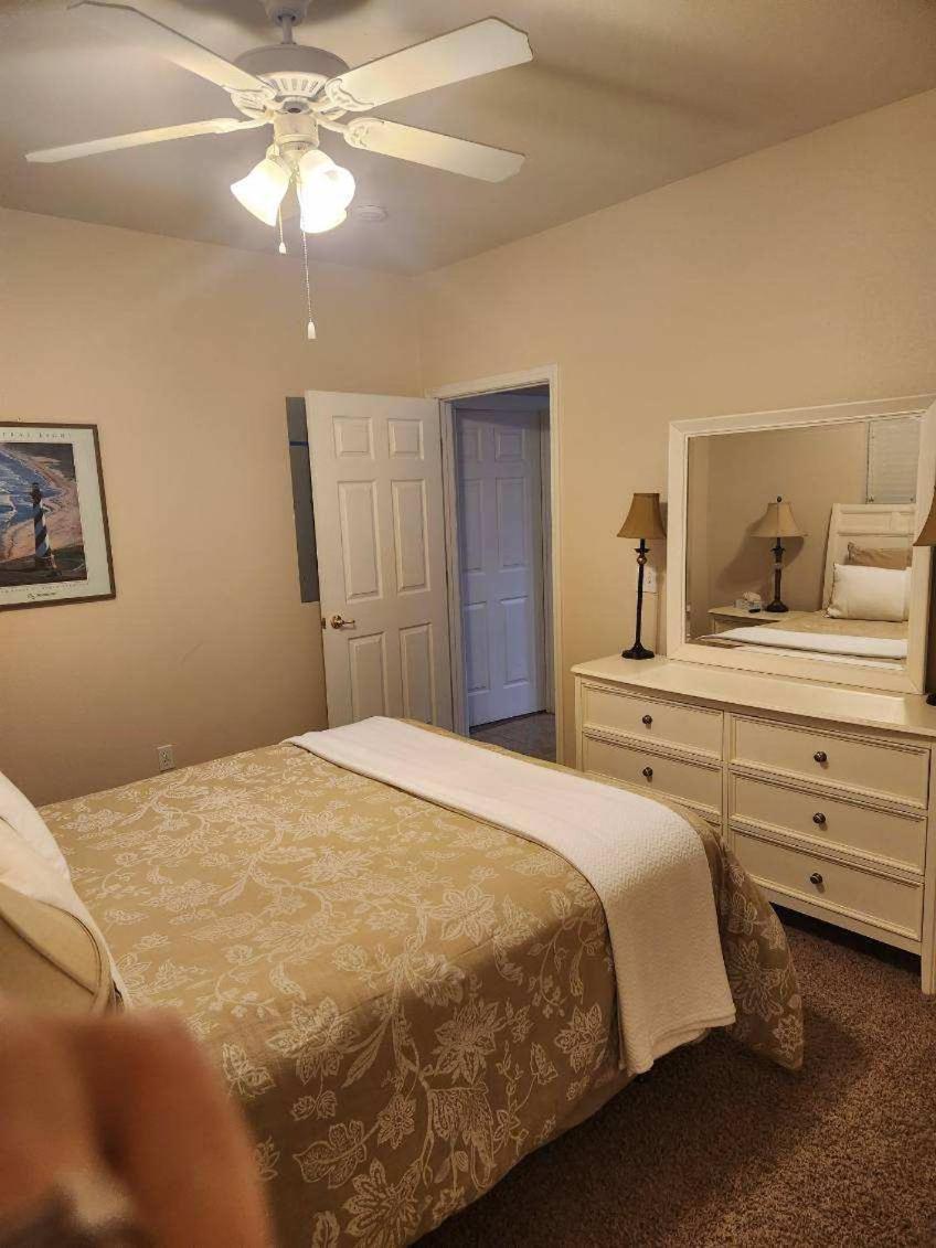 Perfect Condo, 31 Mm, Hoa Pool, Fishing Camdenton Exterior photo